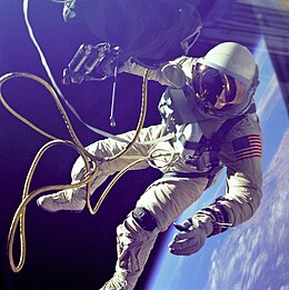 Ed White First American Spacewalker - GPN-2000-001180.jpg