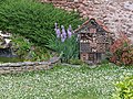 Garten mit Insektenhotel in Guémar