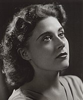 Huguette Oligny, 1945