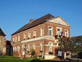 The town hall in Le Coudray-Saint-Germer