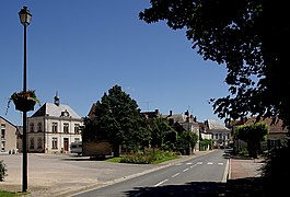 La rue du Château (RD 15) en 2008.