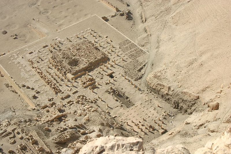 File:Mentuhotep Deir el-Bahri.jpg