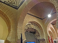 Horseshoe arches inside prayer room