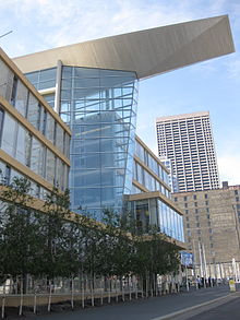 The Minneapolis Central Library in downtown Minneapolis, designed by Cesar Pelli, completed in 2006 Minneapolis Central Public Library by Cesar Pelli.jpg