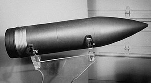 203-міліметровий ядерний артилерійський снаряд W33 на виставці