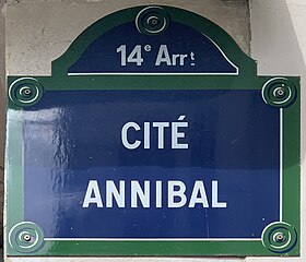 Voir la plaque.