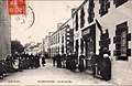 Plouigneau : la Grand'Rue au début du XXe siècle (carte postale, collection Ronel).