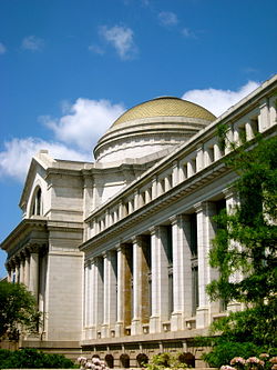 Smithsonian-Museum of Natural History.jpg