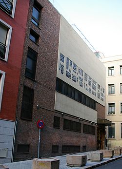 תצלום משנת 2006 של בית הכנסת
