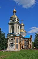 Микольська церква в Троєкурово. Зведена в 1699-1704 соратником Петра I — князем І.Б.Троєкуровим