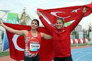 Eda Tuğsuz (rechts) bei den Islamic Solidarity Games 2022 in Konya