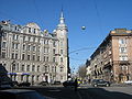 Österreichischer Platz. Mira-Straße 10 / Kamennoostrowski-Straße 20. Rechts: Mira-Straße 12 / Kamennoostrovsky-Straße 15