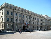 Die ehemalige Geschäftszentrale der Dresdner Bank am Berliner Bebelplatz, heute unter anderem Sitz des Hotel de Rome