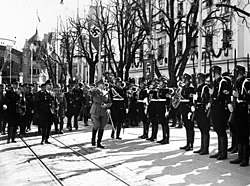 Adolf Hitler při návštěvě Leibstandarte SS Adolf Hitler v Klagenfurtu, duben 1938