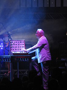 Dick Mills, BBC Radiophonic Workshop at the Roundhouse, 2009-05-17.jpg