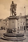 Egmontbeeld op de Markt in Zottegem (oude prentbriefkaart)