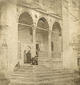 Entrée de la mosquée Süleymaniye vers 1853.