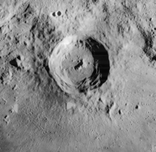 Imatge del crater lunar Maunder