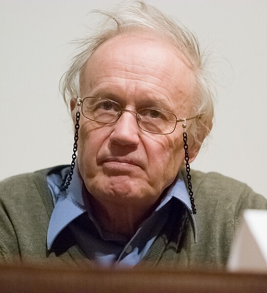 Fil:Nobel Laureate Sir Anthony James Leggett in 2007.jpg