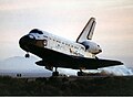 Atlantis lands at the Edwards Air Force Base on 31 March 1996.