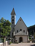 Pfarrkirche St. Blasius mit Friedhofskapelle und Friedhof in Truden