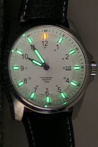 200px-Tritium-watch.jpg