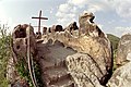 Am höchsten Punkt der Burg befindet sich ein Gipfelkreuz