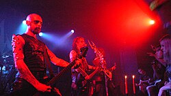 Watain esiintymässä Jaxxissa 16. toukokuuta 2007.