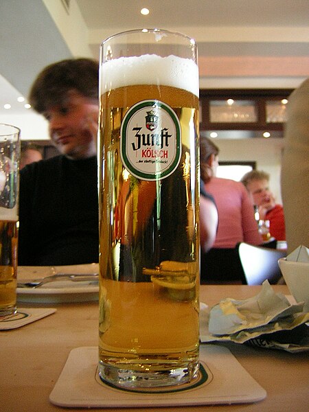 Berkas:Zunft-Kölsch Glas.JPG