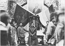 Sun Yat-sen and other members of the Government of the Republic of China visited the mausoleum of the Hongwu Emperor of the Ming dynasty, 15 February 1912 1912Jimingxiaoling2.jpg