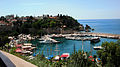 Antalya Yat Limanı, eski kent Kaleiçi ve kentin iç surları