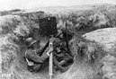 צוות צילום גרמני עם מצלמת סרטים בחזית המערבית בעת מלחמת העולם הראשונה. 1917