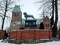 Ratzeburg: Vor dem Ratzeburger Dom.