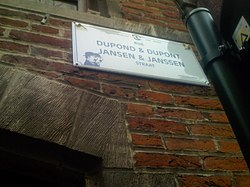 ulice pojmenována po Kadlecovi a Tkadlecovi ve francouzštině