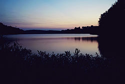 Закат на озере Конвей, округ Фолкнер, штат Арканзас.jpg