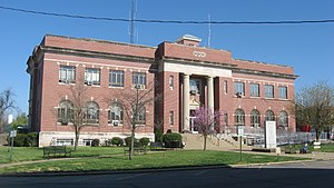 Massac County Courthouse in Metropolis