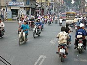 Einige der auf ber 2 Millionen geschtzten Mopeds in Ho-Chi-Minh-Stadt