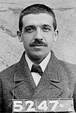 Carlo Ponzi arrestáu en 1920