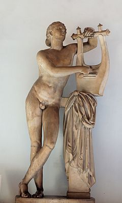 Потос. Римская копия оригинальной греческой скульптуры мастера Скопаса, созданной примерно в 330 году до нашей эры и находившейся в храме Афродиты в Мегарах
