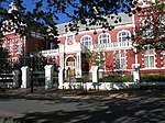 The building of the Bloemhof Girls' Primary School, which was opened on 2 June 1907, is an outstanding example of the eclectic style of building of the late 19th and early 20th centuries. Together with other historic buildings in Ryneveld Street it forms a unique historical and architectural group.