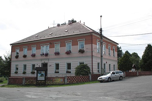Budova školy v Bulovce