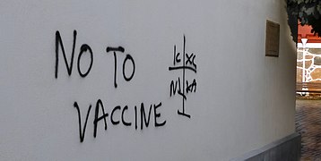 Graffiti - No To Vaccine - Ystad-2021.jpg