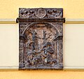 Relief an einem Wohnhaus