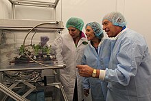 NASA scientist, observe ground control experiments in the Veggie Lab at NASA's Kennedy Space Center KSC-20170216-PH SWW01 0004 (33306355185).jpg