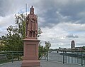 Standbild Karls des Großen auf der Alten Brücke in Frankfurt am Main