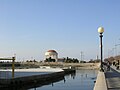 Blick Richtung Terrasse: im Hintergrund der Leuchtturm