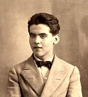 {{es|1=Federico García Lorca en 1914. Foto anó...