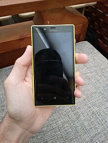 Lumia 720 hands on Nokia Lumia 720 on hands.jpg