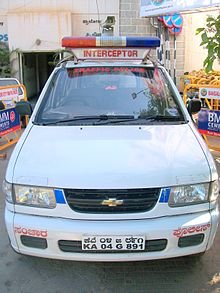 Один из типичных перехватчиков, используемых Дорожной полицией Бангалора. Jpg