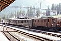 旅客列車を牽引するGe4/6 353号機、1980年